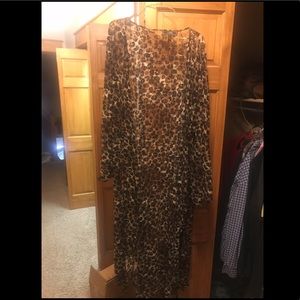 Lace cheetah duster